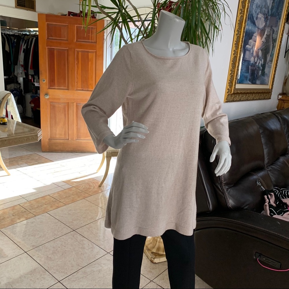 EILEEN FISHER size M
